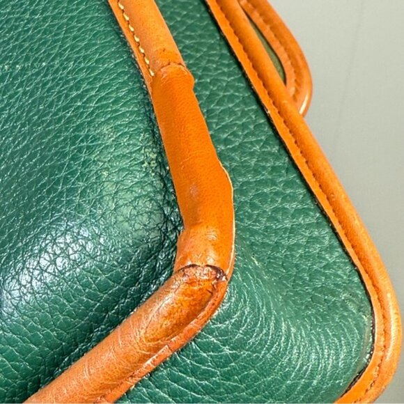 Vintage Dooney & Bourke Evergreen/Tan Leather Med Surrey Carrier Crossbody Bag - Picture 16 of 16